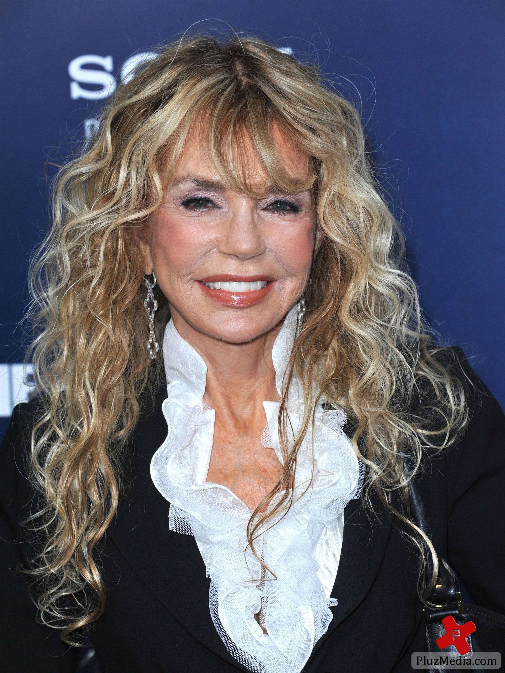 Dyan Cannon - Premiere of 'The Ides Of March' held at the Academy theatre - Arrivals | Picture 88618